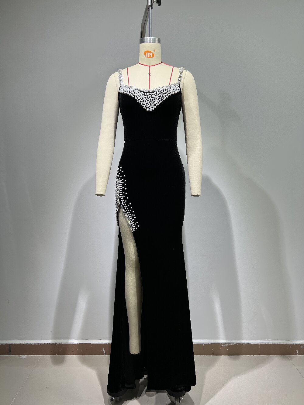 Femmes noir col en V sans manches bulle perles ensemble diamant fronde robe fendue élégante robe de dîner