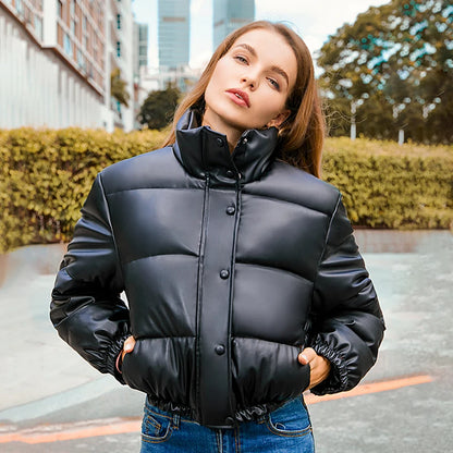 Veste bouffante courte et épaisse pour femme, parka en cuir PU noir, manteau élégant avec fermeture éclair, en coton rembourré, style rock, hiver 2023