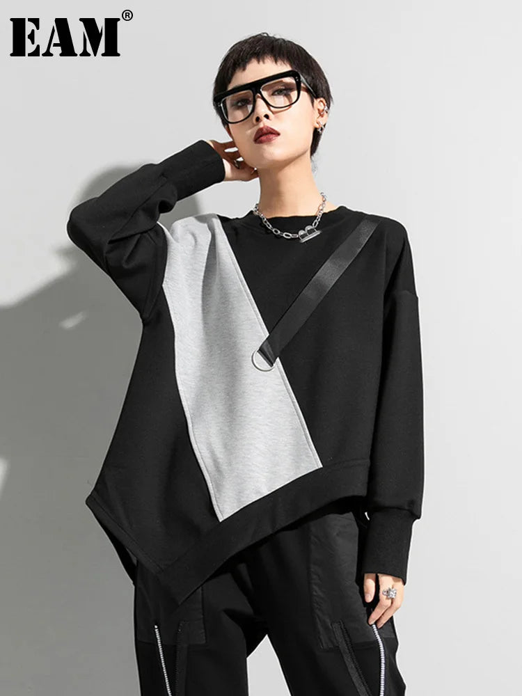 [EAM] Women Gray Asymmetric Color-block Big Size Casual T-shirt New Round Neck Long Sleeve Fashion Spring Autumn 2024 1DF4759