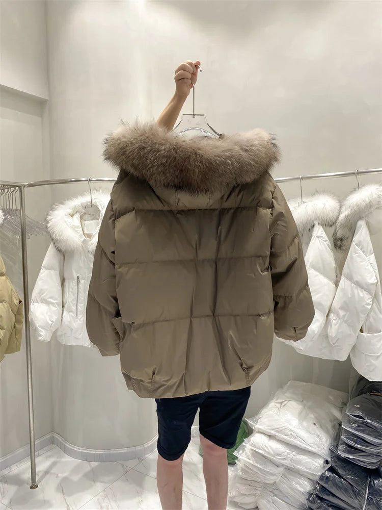 Manteau d'hiver en duvet de canard blanc pour femme, veste bouffante, surdimensionnée, à capuche, épaisse, avec col en vraie fourrure de raton laveur naturel, 2022