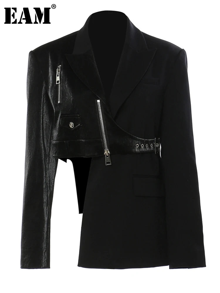 [EAM] femmes noir irrégulière en cuir Pu Blazer nouveau revers à manches longues coupe ample veste mode marée printemps automne 2024 17A7466