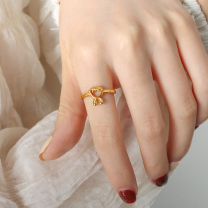 18K gold novel and fashionable hollow rabbit design versatile ring