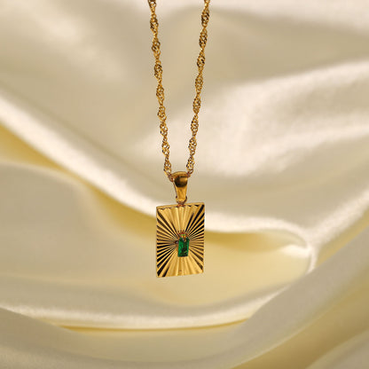 Or 18 carats Exquis Vintage Intarsien Smaragd Zirkon Split Blume Rechteckige Design Anhänger Halskette