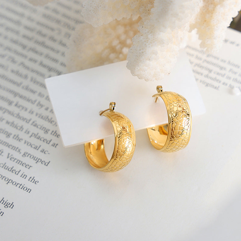 18K gold exquisite fashion ring with dragon scale texture design versatile earrings