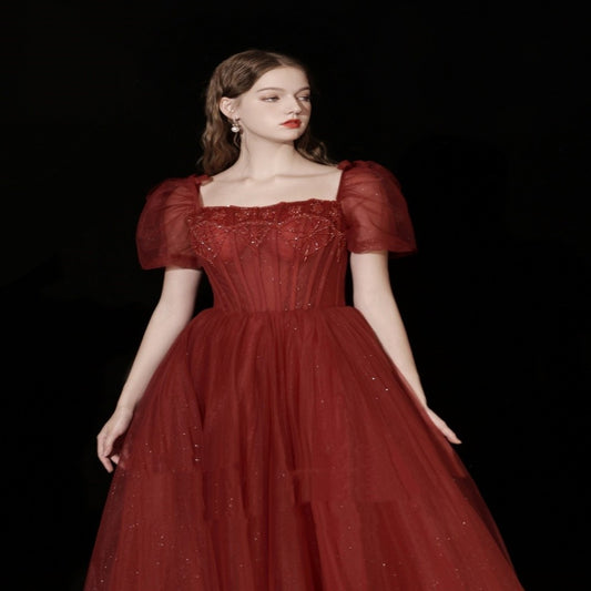 Robe de dîner rouge à manches courtes et bouffantes pour femmes