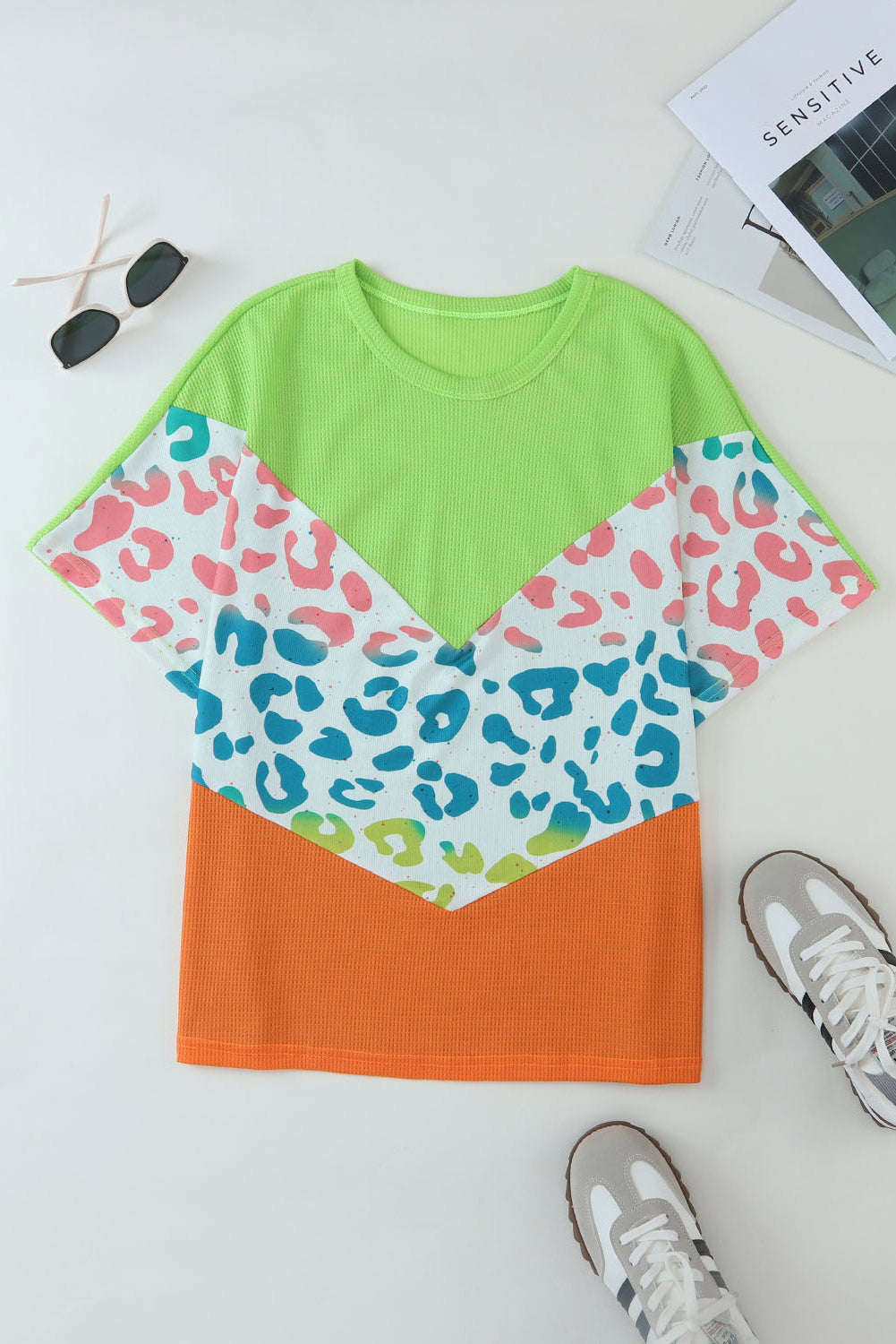 T-shirt patchwork en tricot gaufré léopard color block vert