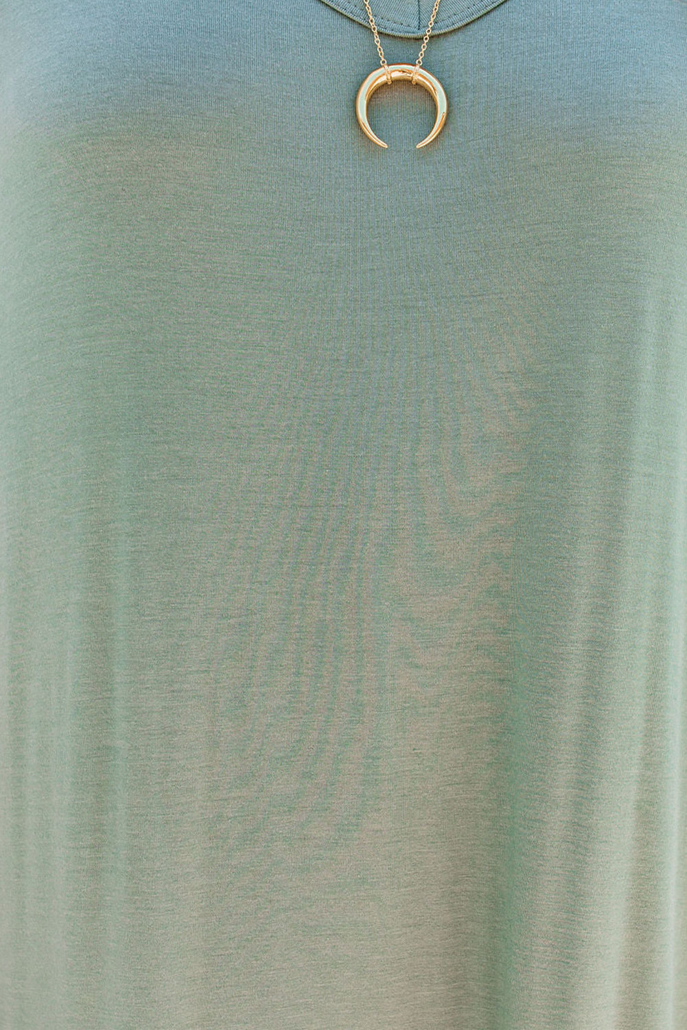 Robe longue fendue à col en V et couleur unie vert herbe