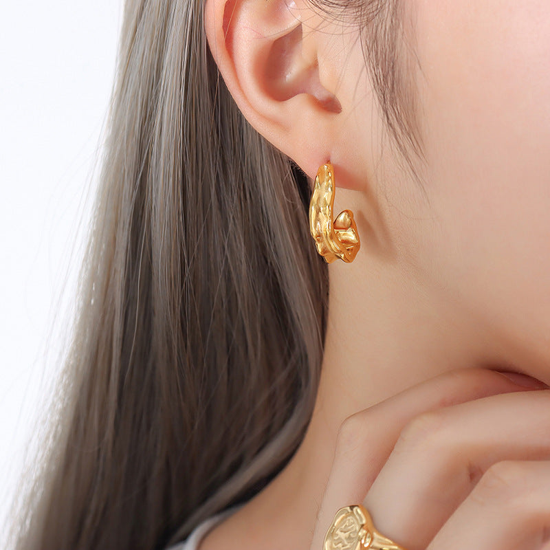 18K Gold Retro Simple Hollow C-shaped Embossed Design Versatile Earrings