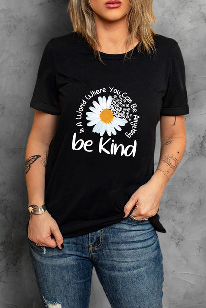 T-shirt à col rond noir décontracté avec slogan Daisy Be Kind