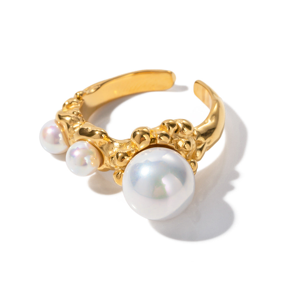 18K Gold Exquisite Noble Inlaid Pearl Open Design Ring