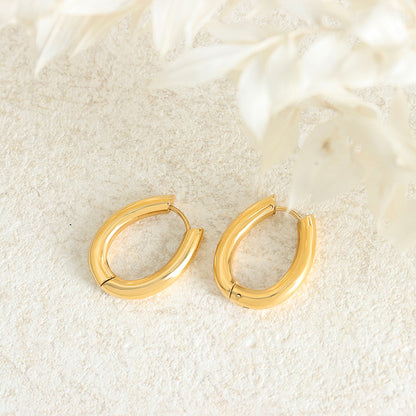 18K Gold Retro Fashion Oval Design Versatile Earrings