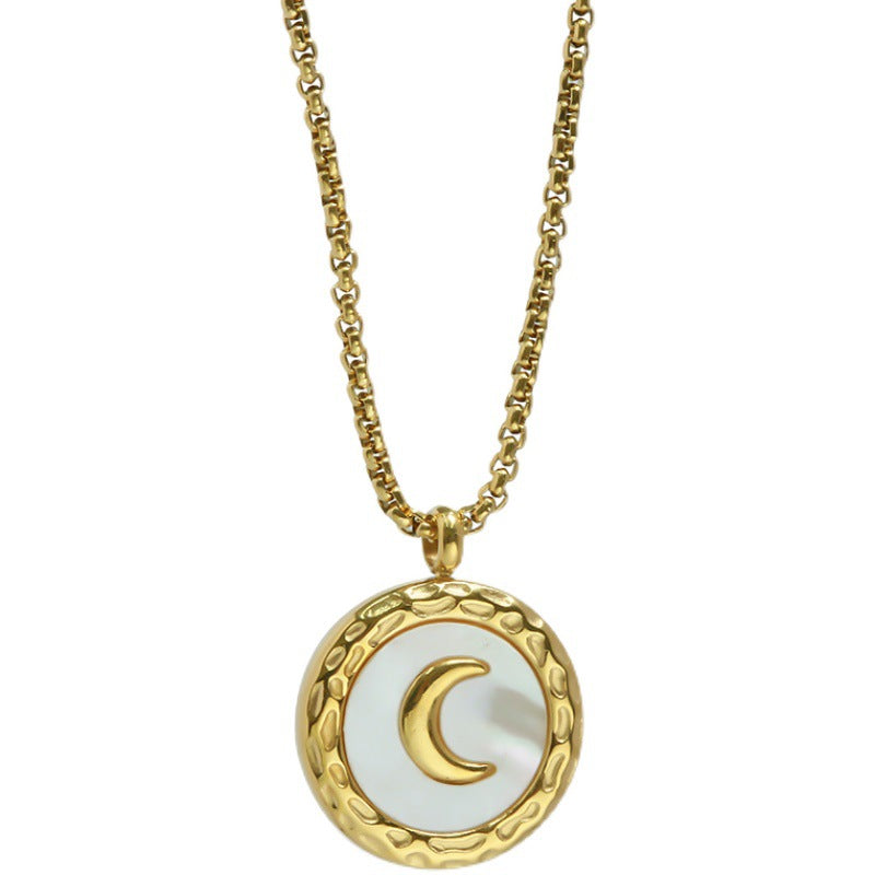 18K gold fashionable simple round shape versatile necklace with moon design