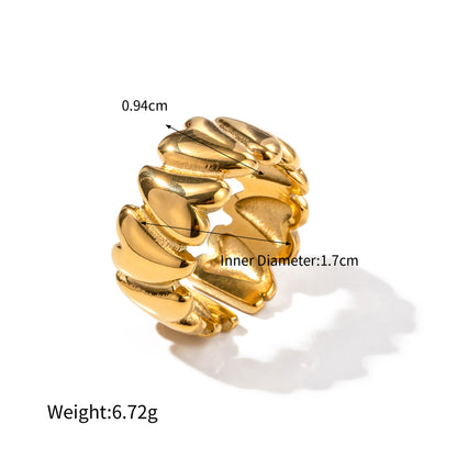 18K gold exquisite and fashionable love design ring