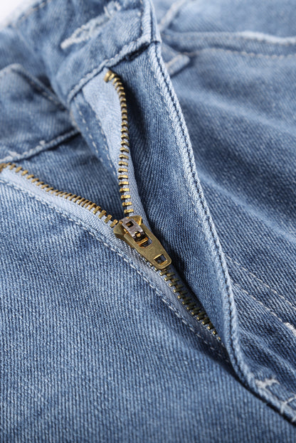 Jeansshorts in Distressed-Optik mit gerolltem Saum in Himmelblau