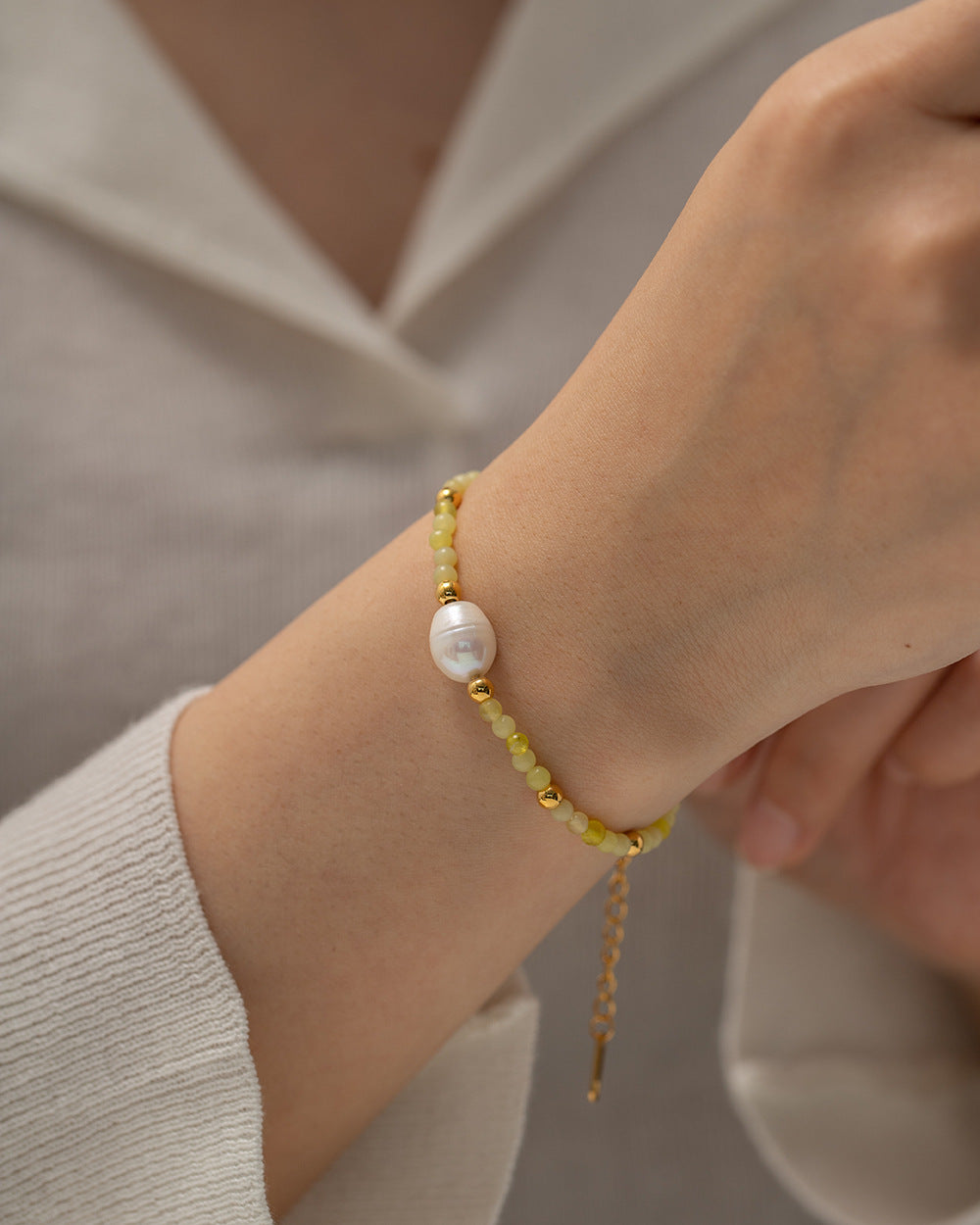 18K Gold Classic Simple Matching Freshwater Pearl Design Versatile Bracelet