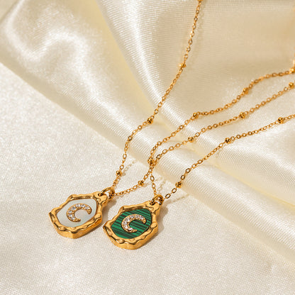 18k Gold Exquisite and Fashionable Irregular Bezel with Moon Inlaid Zircon Design Pendant Necklace