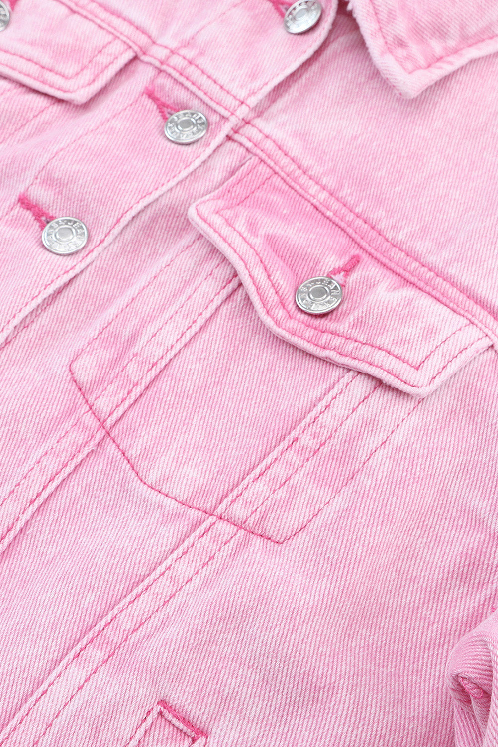 Veste en jean boutonnée rose clair avec poches à rabat