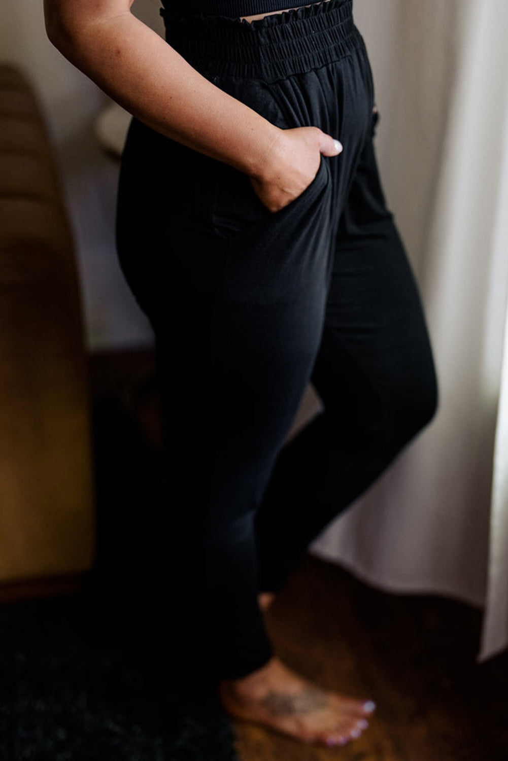 Pantalon doux smocké taille haute avec poches noir grande taille