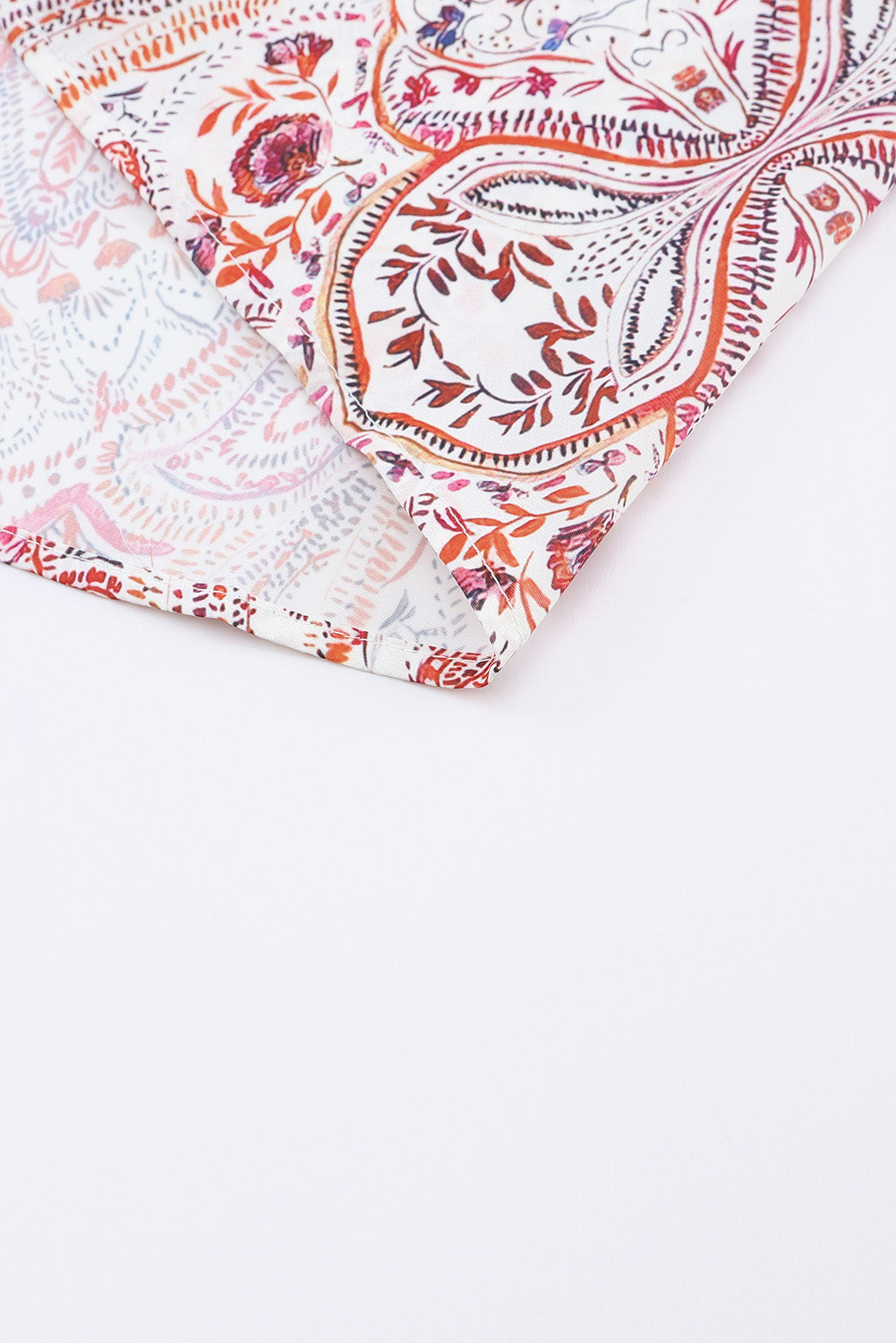 Rote Bluse mit gerafften Bündchen im Boho-Paisley-Print