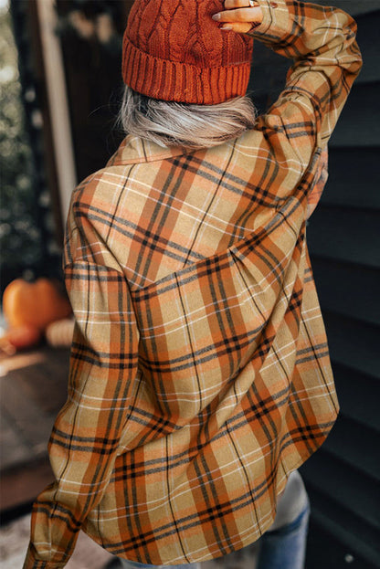 Orange kariertes Langarmhemd mit Taschen und Knöpfen