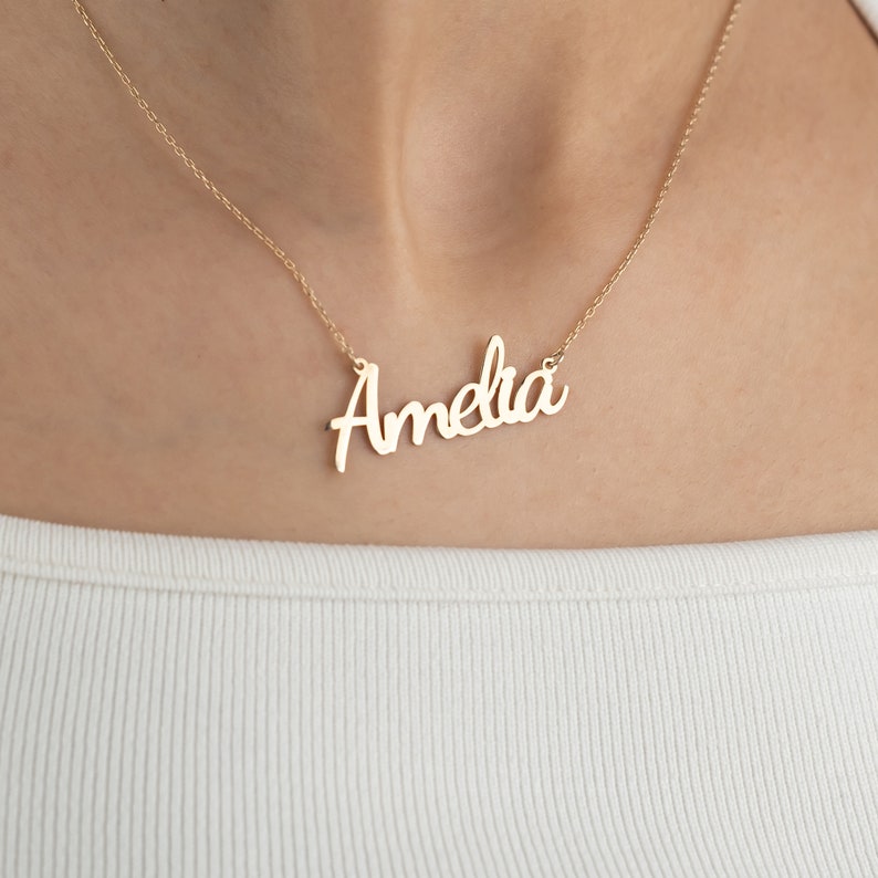 Exquisite Fashion Customizable Name Light Luxury Design Necklace