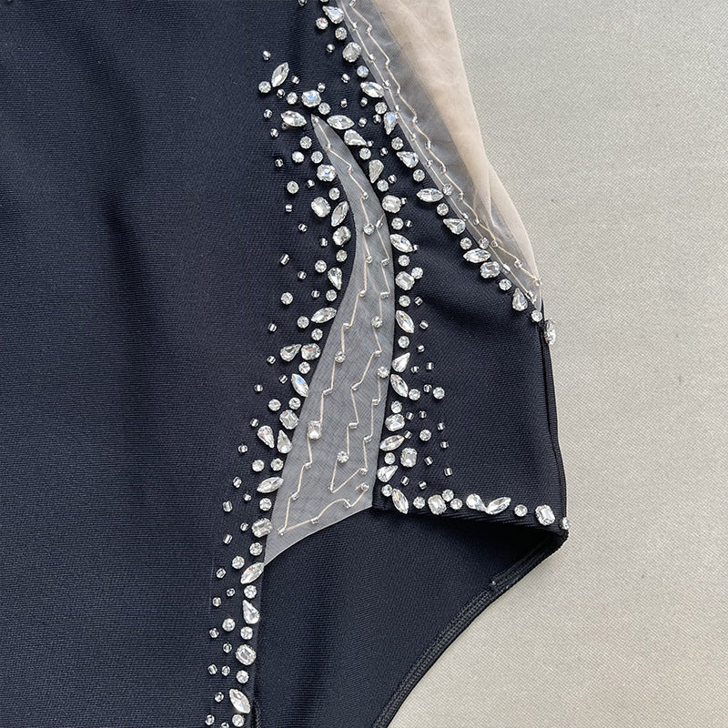 Elegantes, schulterfreies, langärmeliges, schlankmachendes, tief ausgeschnittenes Diamantkleid für Damen