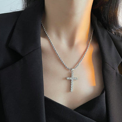 Fashionable and simple twist chain with cross studded diamond design all-match pendant necklace