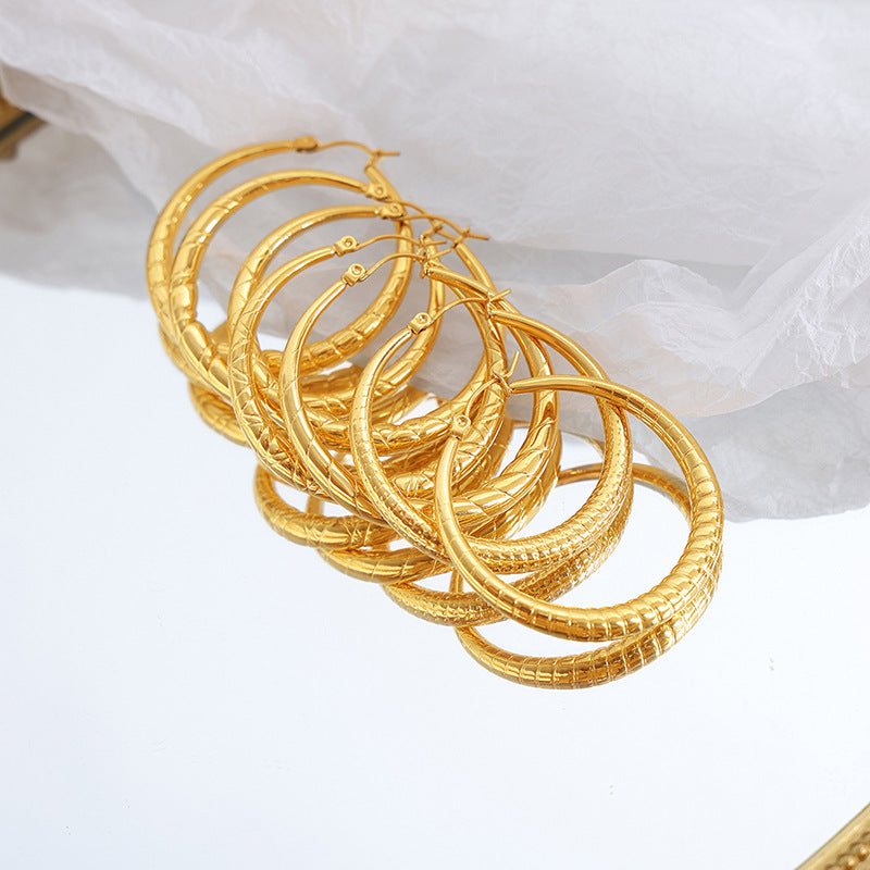 18K Gold Fashion Simple Circle Design Versatile Earrings