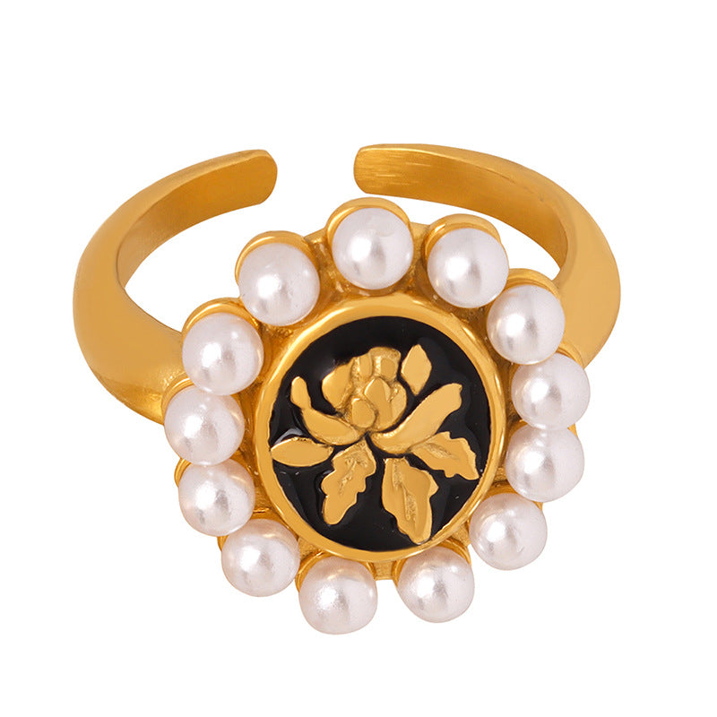 18K gold exquisite noble flower and pearl design light luxury style ring