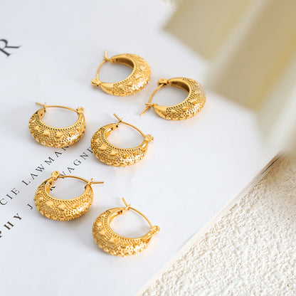 18K Gold Novelty and Fashionable Ring Embellished with Heart Design Versatile Earrings