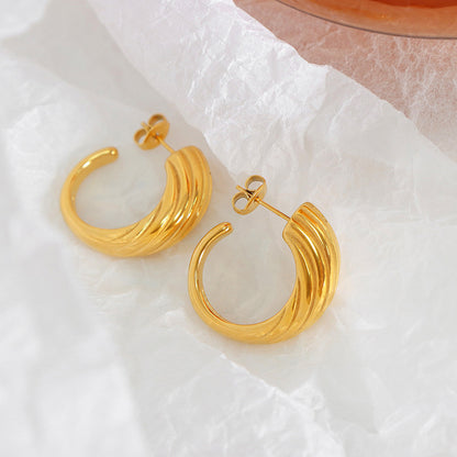 18K Gold Fashion Simple C Shape Earrings with Thread Design Versatile