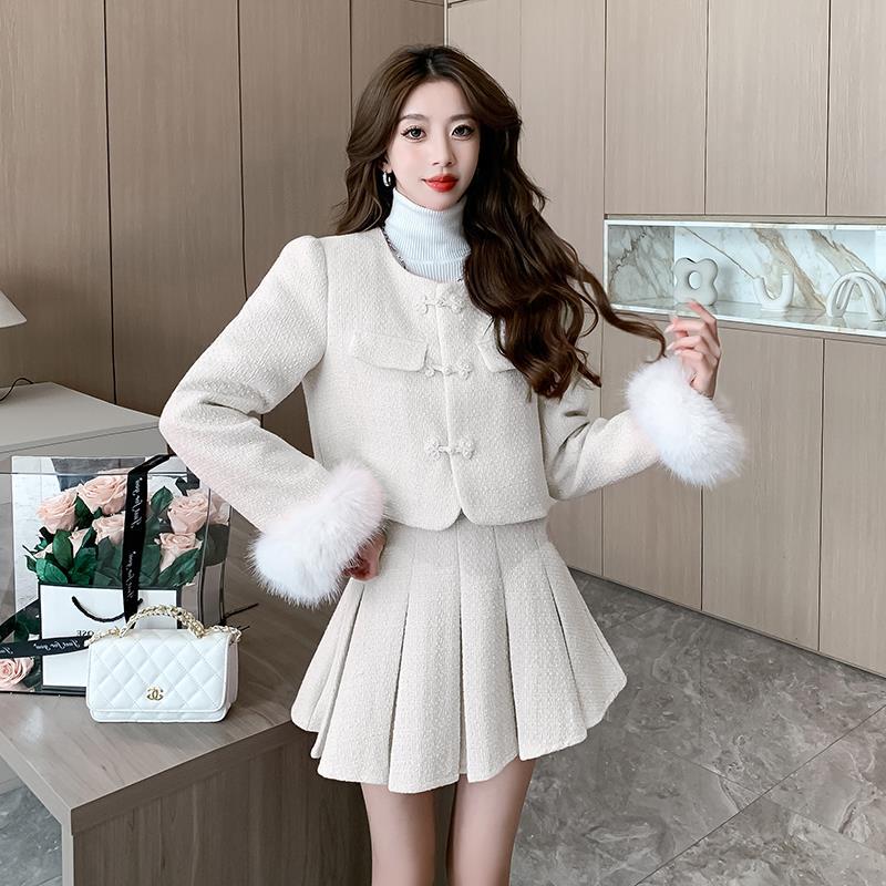 Classic Style Puffer Jacket High Waist Pleated Skirt Two-piece Set