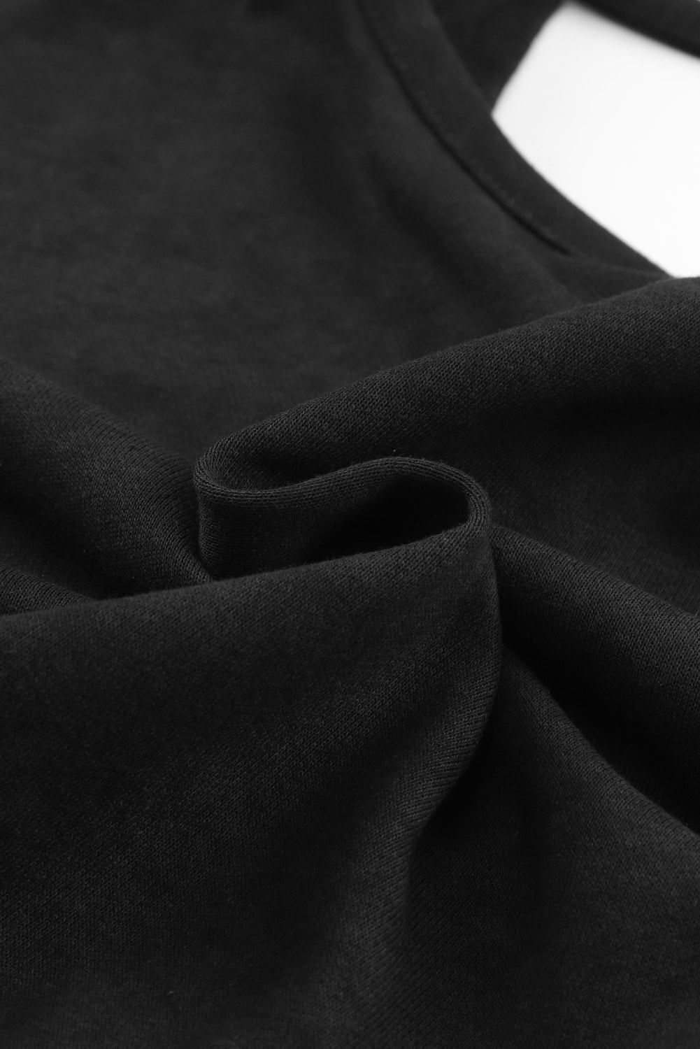 Sweat-shirt noir en forme de V à dos ouvert et délavé à l'acide