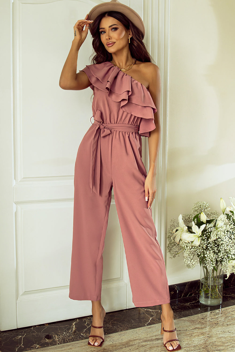 One-Shoulder-Jumpsuit mit Rüschen und Schnürung