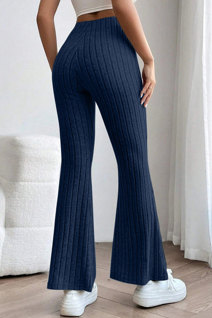 Pantalon évasé taille haute côtelé pleine taille Basic Bae