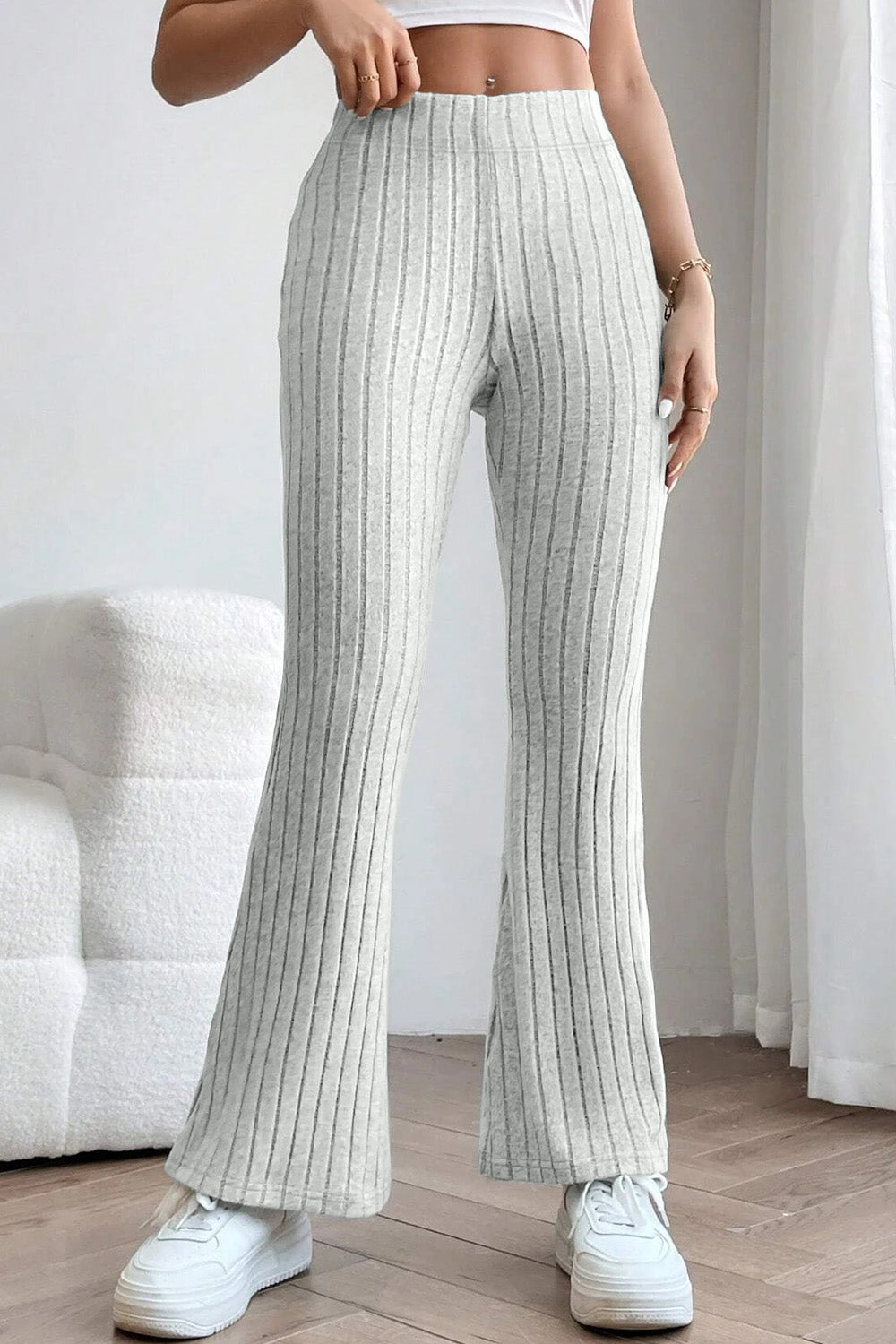 Pantalon évasé taille haute côtelé pleine taille Basic Bae