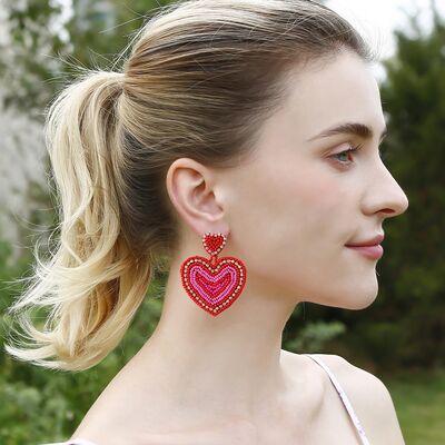 Boucles d'oreilles pendantes en forme de cœur avec perles en strass