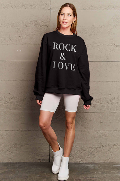 Simply Love Sweat-shirt à col rond ROCK ＆ LOVE en taille réelle