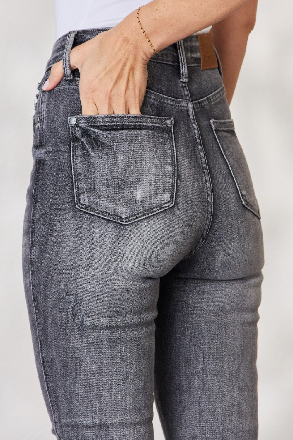 Judy Blaue Röhrenjeans in voller Größe mit hohem Bund und freiem Saum und Bauchkontrolle