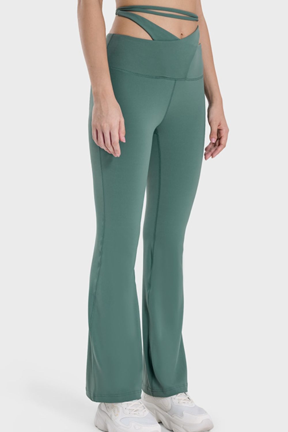 Pantalon actif noué à taille mi-haute