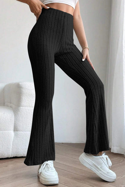 Pantalon évasé taille haute côtelé pleine taille Basic Bae